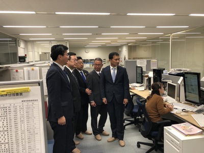 福岡県救急医療情報センターを視察しました