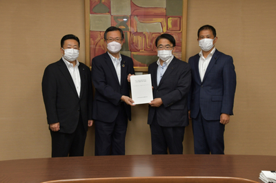 コロナ感染症対策や物価高対策などの9月定例会の補正予算で要請