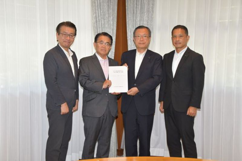 防災減災や子育て支援、道路や河川整備など幅広い課題について要望いたしました