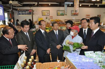 長久手町「あぐりん村」で懇談