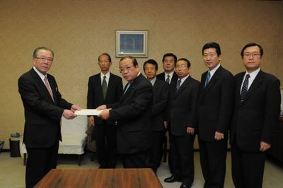 1日も早い問題解決を要望