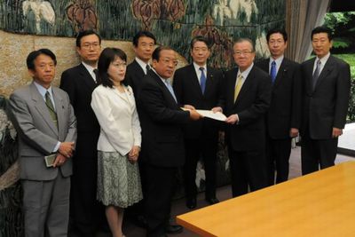 県民から寄せられた多様な意見を代弁する